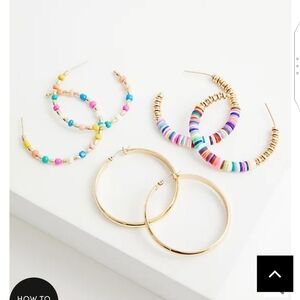 🆕MULTICOLOR BEADED HOOP SET OF 3 - GOLD TONE